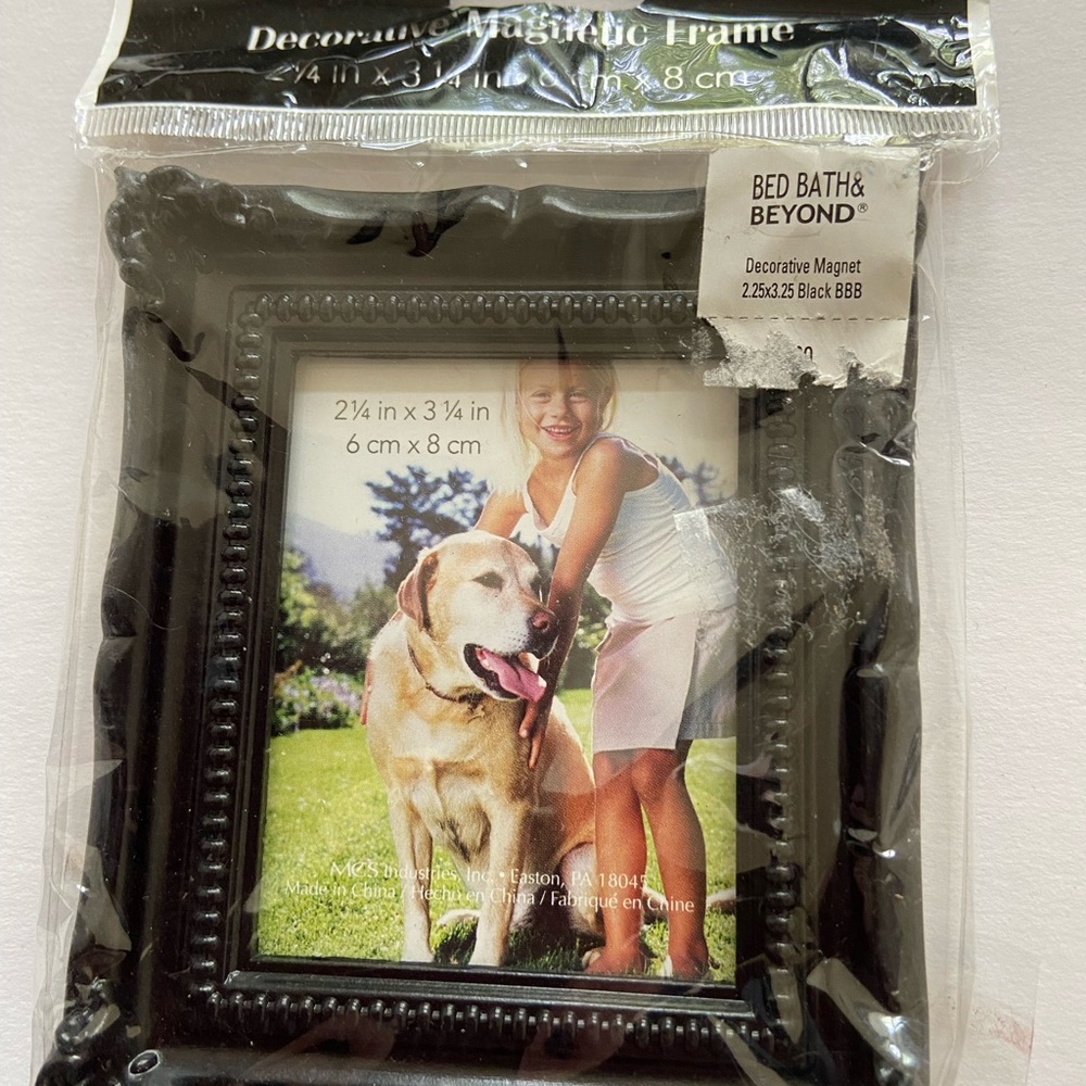 New small decorative magnetic black ornate frame 2 1/4 x 3 1/4 in - Picture 14 of 14